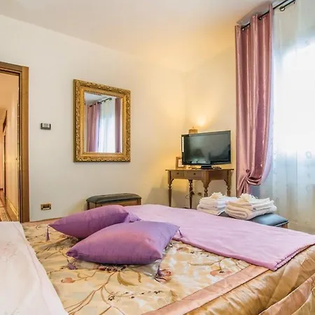 Βίλα Antique Con Piscina Idromassaggio In Verona, Veneto, Italia Cerea